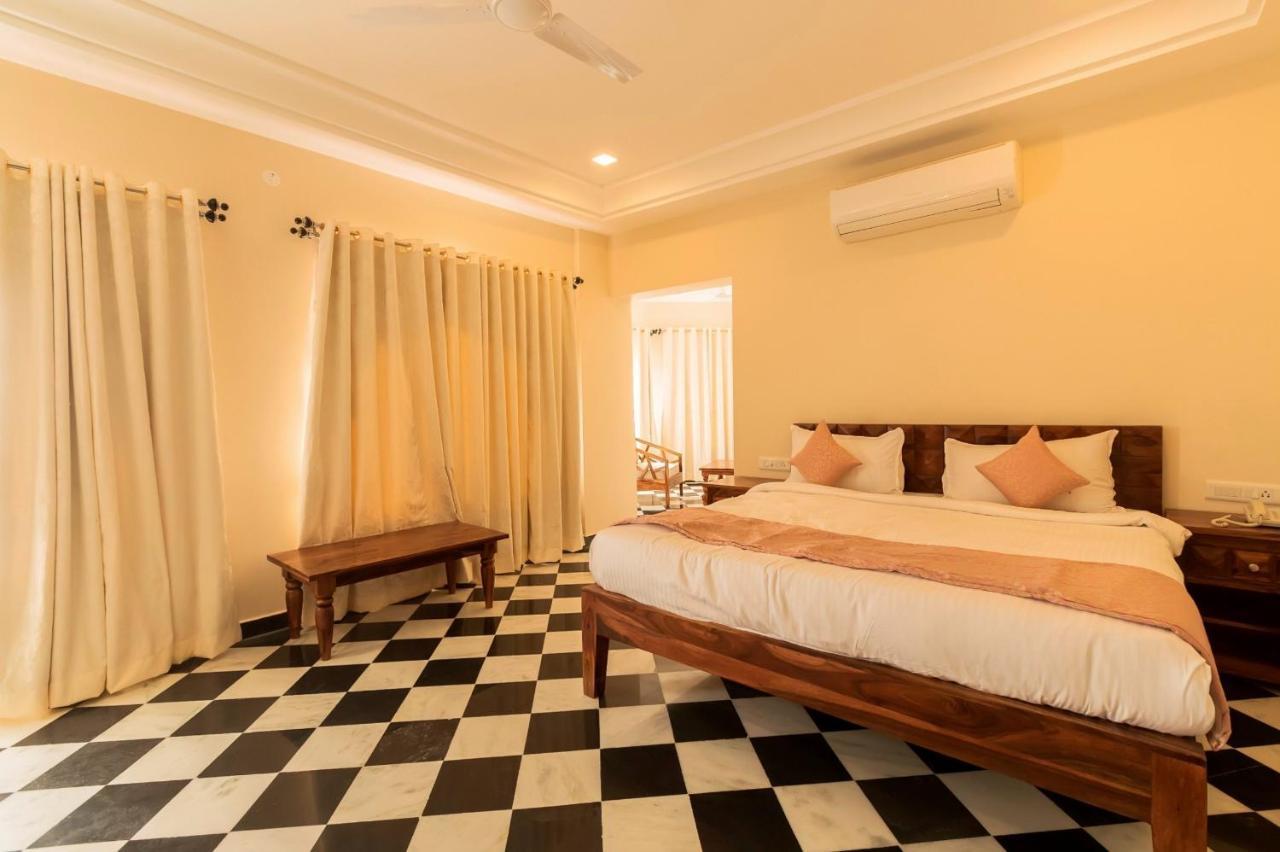 Kumbhalgarh Fort Resort-Pure Veg מראה חיצוני תמונה