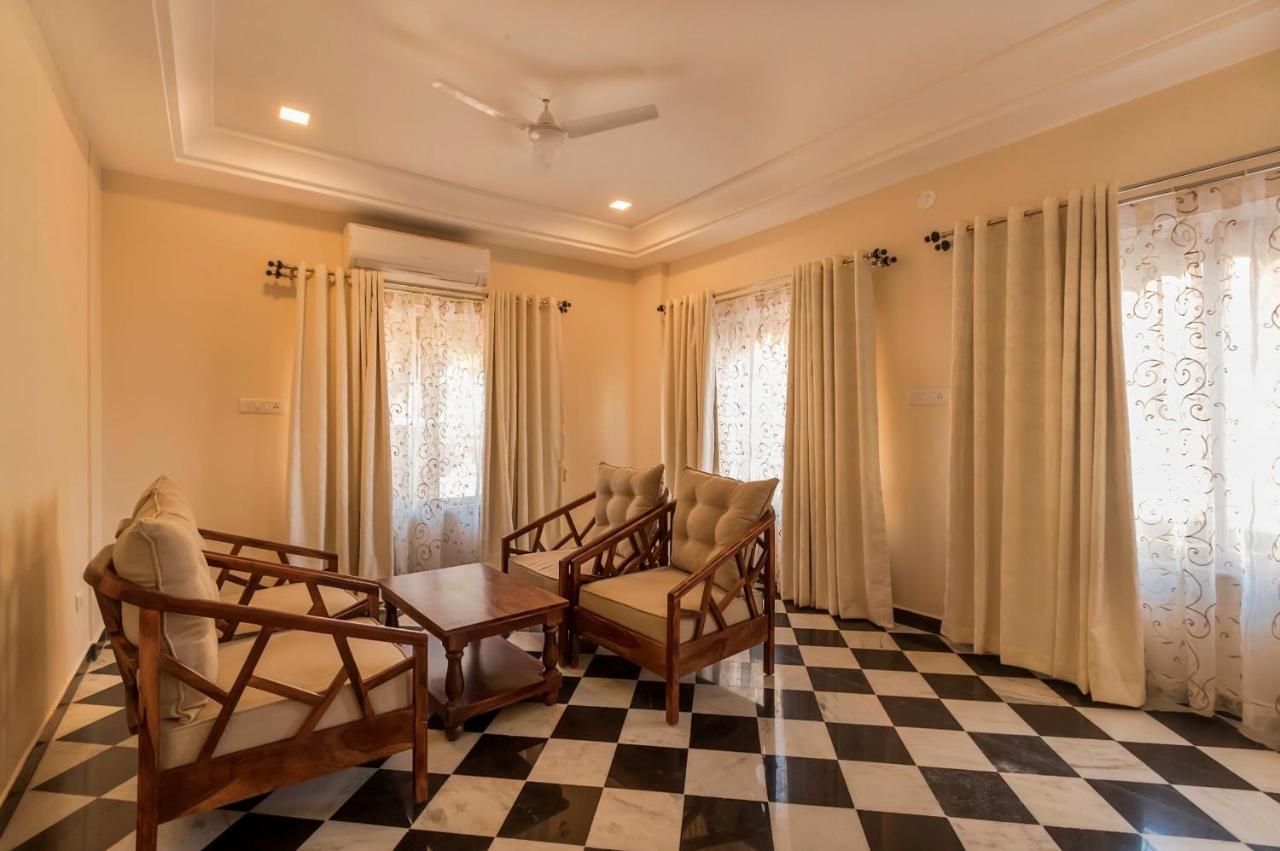 Kumbhalgarh Fort Resort-Pure Veg מראה חיצוני תמונה