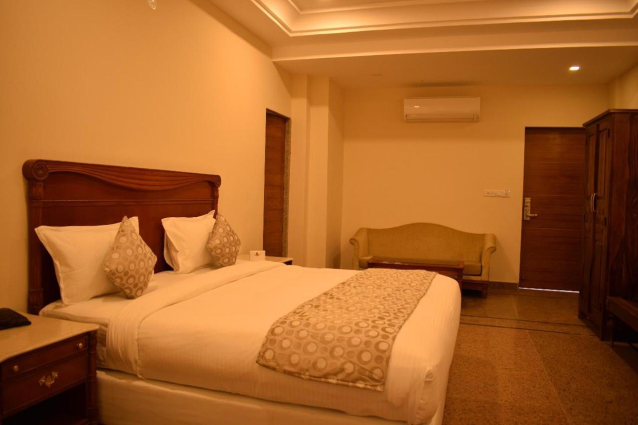 Kumbhalgarh Fort Resort-Pure Veg מראה חיצוני תמונה