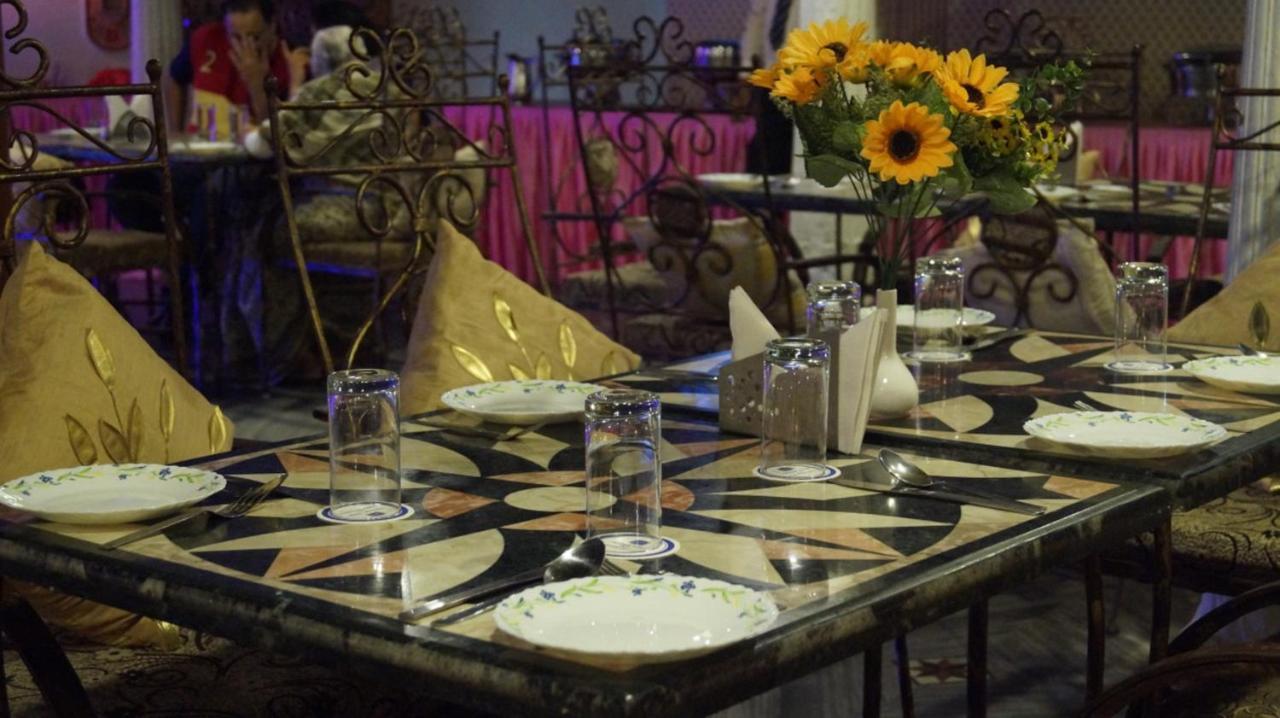 Kumbhalgarh Fort Resort-Pure Veg מראה חיצוני תמונה